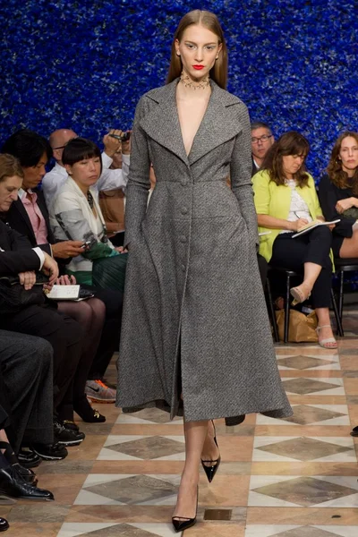 Look 36